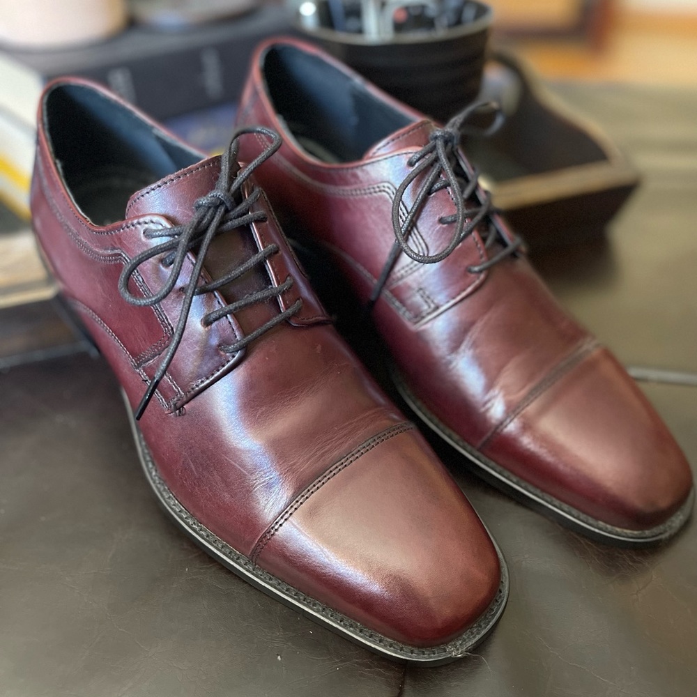 Johnston & Murphy Novick Burgundy Cap Toe Lace-up Shoes • Mens Size 9